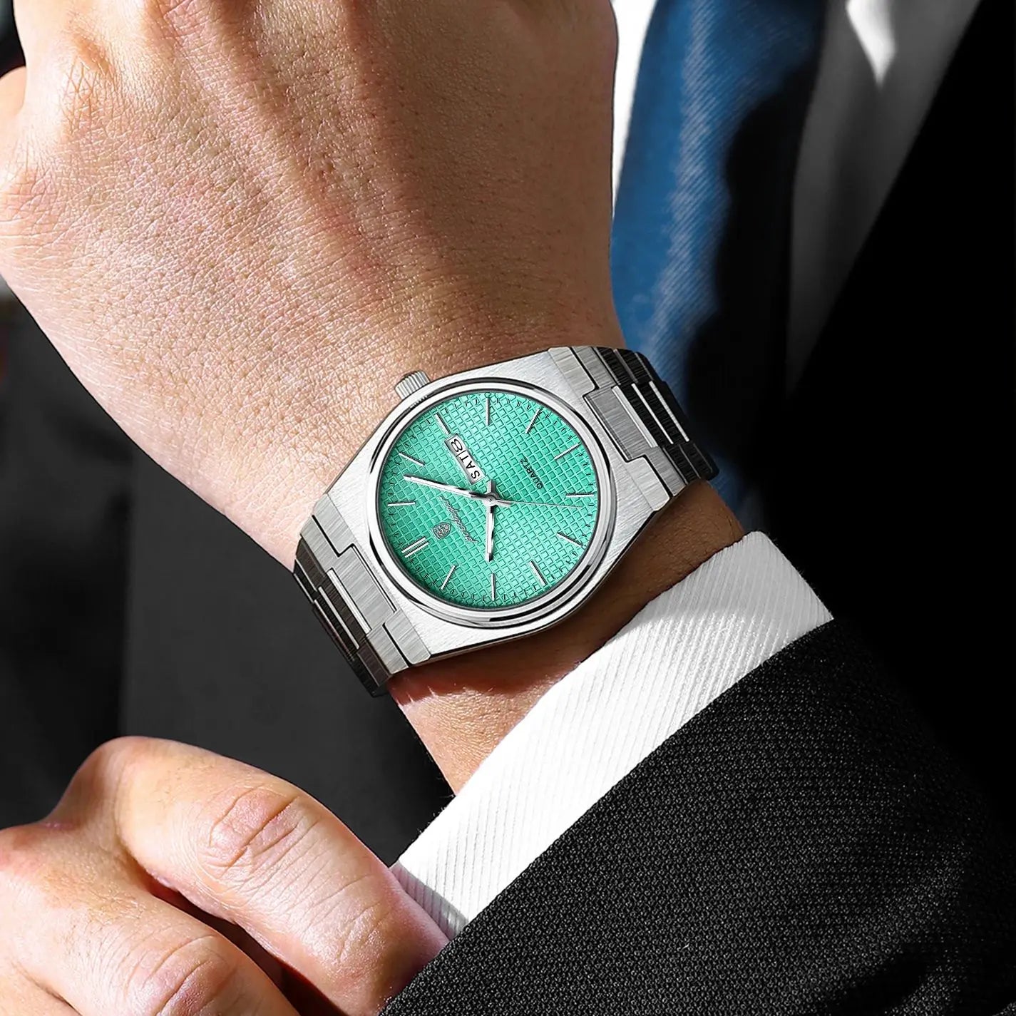 Full Calendar Stainless Steel Watch – Luminous Dial with Hidden Clasp Bracelet